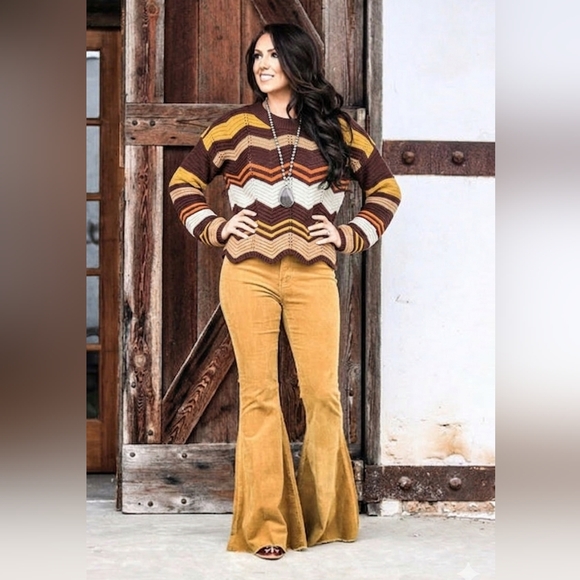 FCT Women's Sz Large Chevron Cropped Knit Sweater in Earth Tones LIKE NEW - Picture 6 of 6